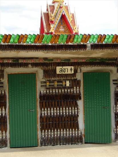 Tajlandia-świątynia z butelek - 18.jpg