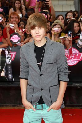 MM.V.A - Justin Bieber MuchMusic Video Awards Red Carpet 11.jpg