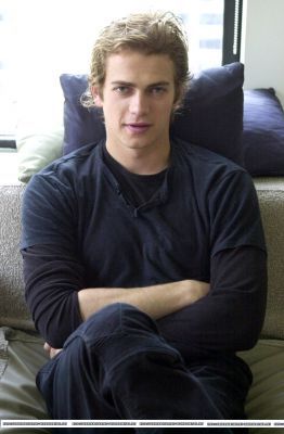   Hayden Christnsen  - Hayden-Christensen-hayden-christensen-474850_262_400.jpg