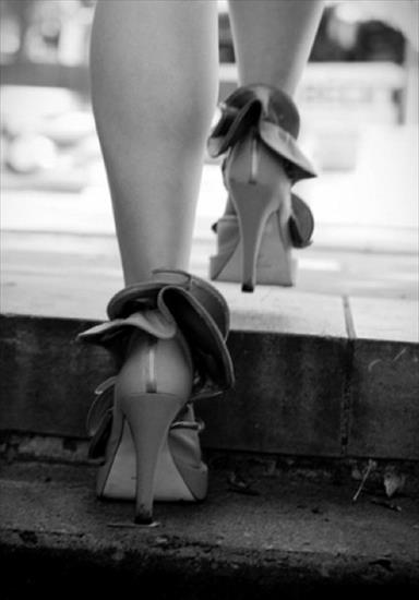 Szpilki - the_shoes_by_ladysnowbloodz.jpg