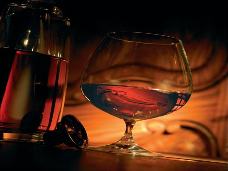 świece i wino - whiskey_cognac.jpg