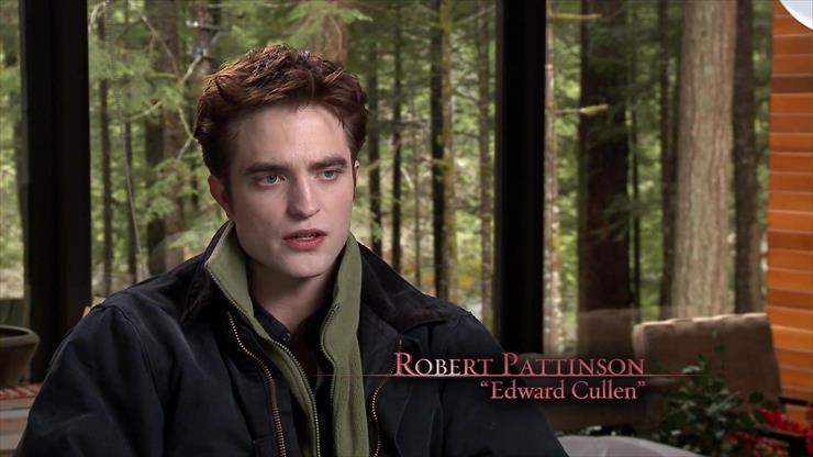 Edward Cullen - RobertPattinsonNewBTSBDScreencaps4.jpg