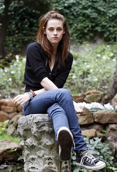 Bella Swan -  Kristen Stewart - 00221.jpg