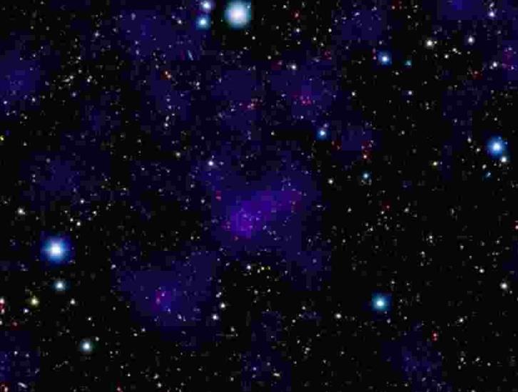 tapety - galaxy-cluster-zoom.jpg