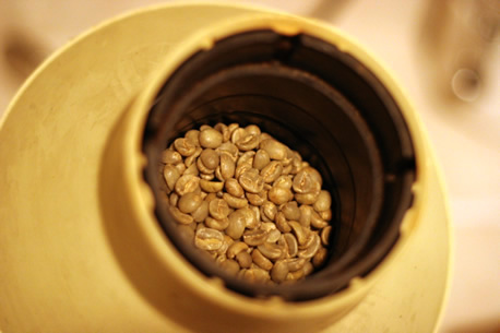 COffee - kawusia - green_unroasted_coffee_beans.jpg