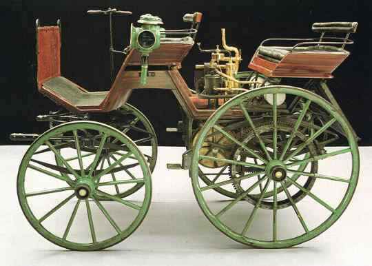 01 - 1886_Daimler_Automobile.jpg