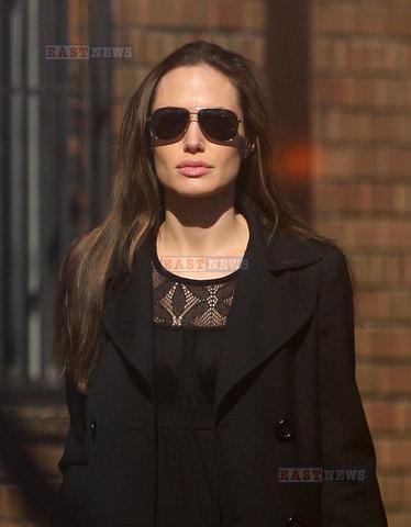 Angelina Jolie - 27.jpeg