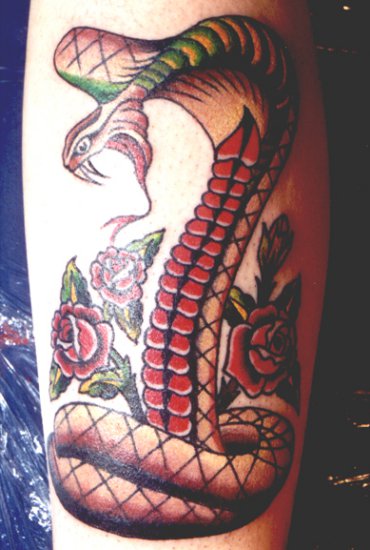 tatuaże - cobra me blommor.jpg