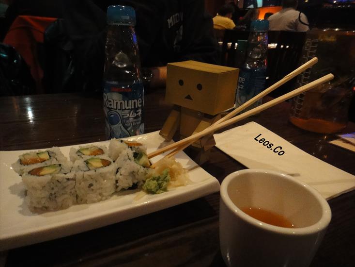  Danbo - Danbo-Eating-Sushi-LEOS-CO.jpg