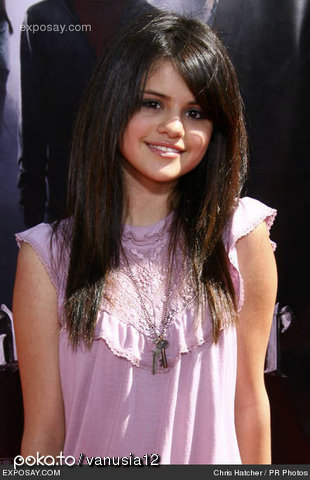 Selena Gomez - big8.jpg