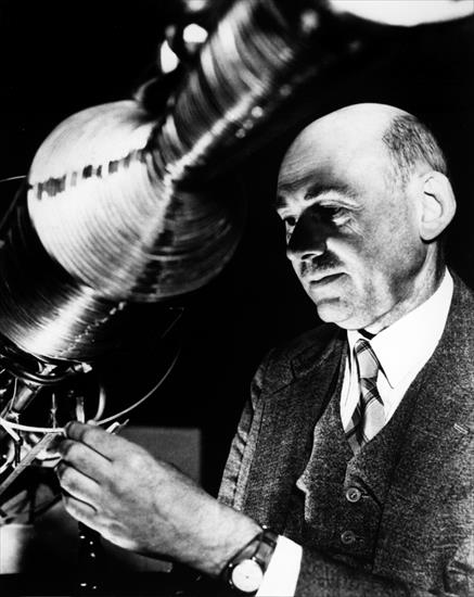 Astronomy - Dr. Robert Goddard.jpg