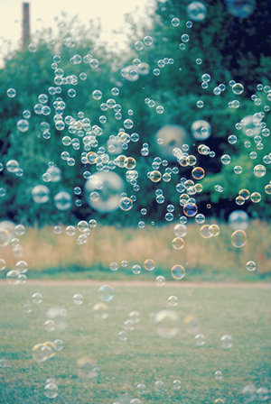 Bańki mydlane - bubble_III_by_TwigChan.jpg