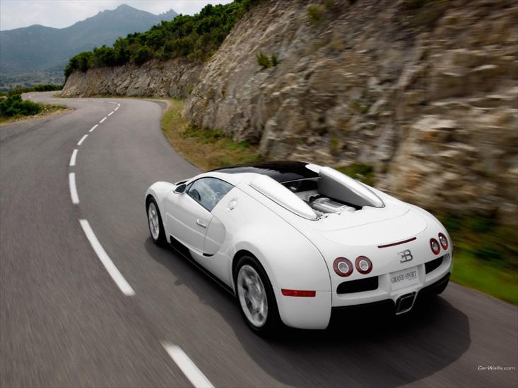 Bugatti - Bugatti_Veyron_66_1024x768.jpg