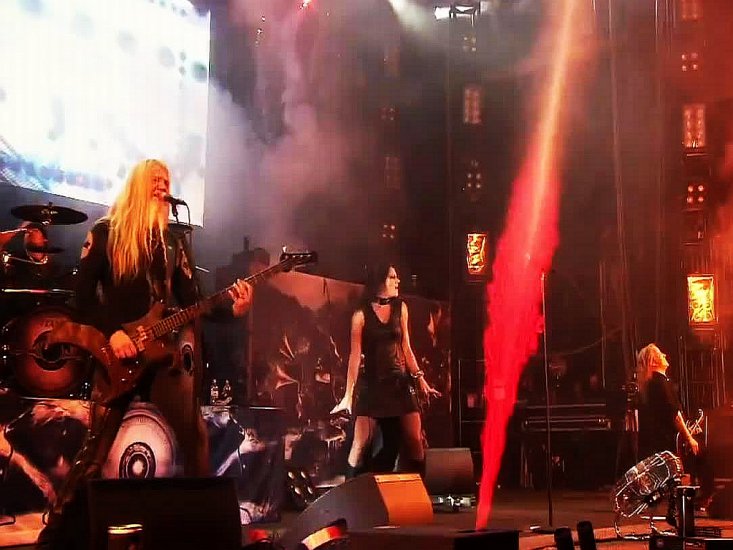 Nightwish - 2013 Showtime, Story... - Nightwish and vocal Floor Jansen  Live At Wacken Open Air 2013 1024-768.jpg