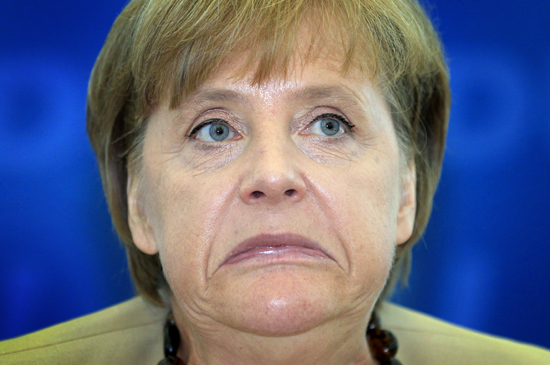 Rozne - Niemiecka kanclerz Angela Merkel podczas rozpoczęcia spo...spotkania Unii Chrześcijańsko-Demokratycznej w Berlinie.jpeg