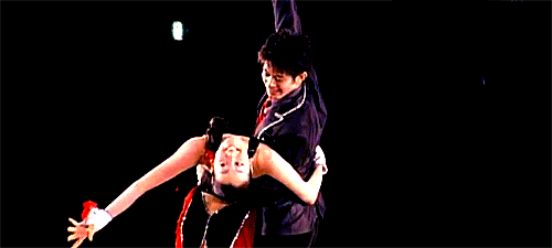 bez tytułu - Taka s attempts to kiss Mao, with varying degrees of success - The Ice 2011 1 1.gif