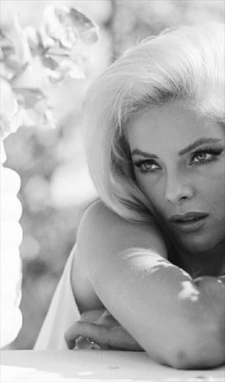 Virna Lisi - 127014159_3395237727260417_4437890276169930098_n.jpg